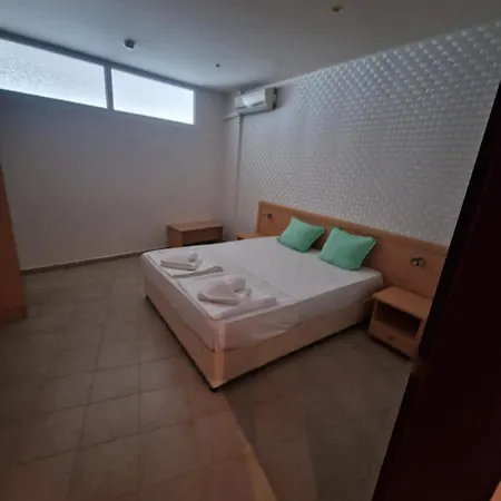 Apartman мирамар палас, роял апарт