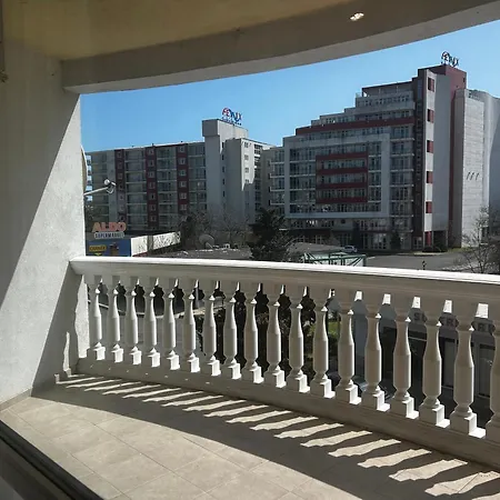 мирамар палас, роял апарт Apartman