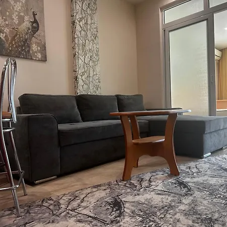 мирамар палас, роял апарт Apartman Napospart