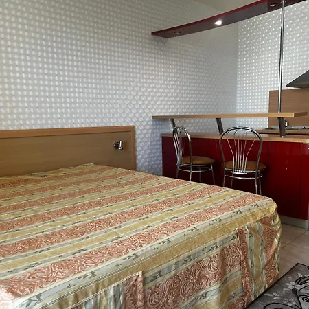 Apartman мирамар палас, роял апарт