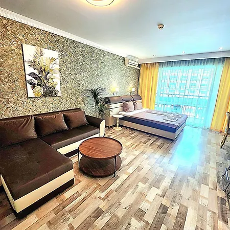 Apartman мирамар палас, роял апарт *